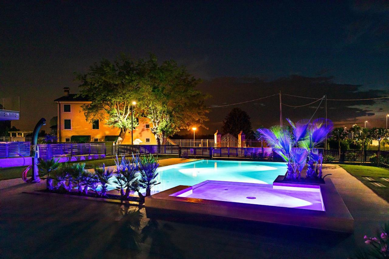 Una Terrazza Sul Lago A2 Con Piscina By Wonderful Italy Appartement Peschiera del Garda Buitenkant foto